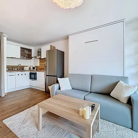 Stella, Beige Et Apartman *