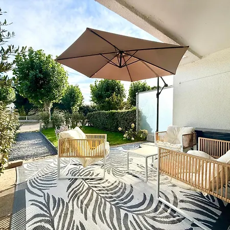 Stella, Beige Et Apartman *